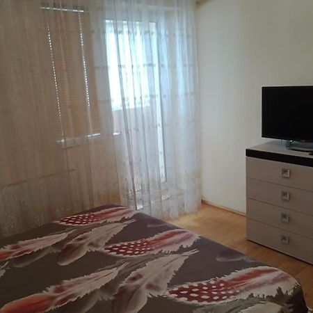 Apartament Ultracentral Kfc ไกรโอวา ภายนอก รูปภาพ